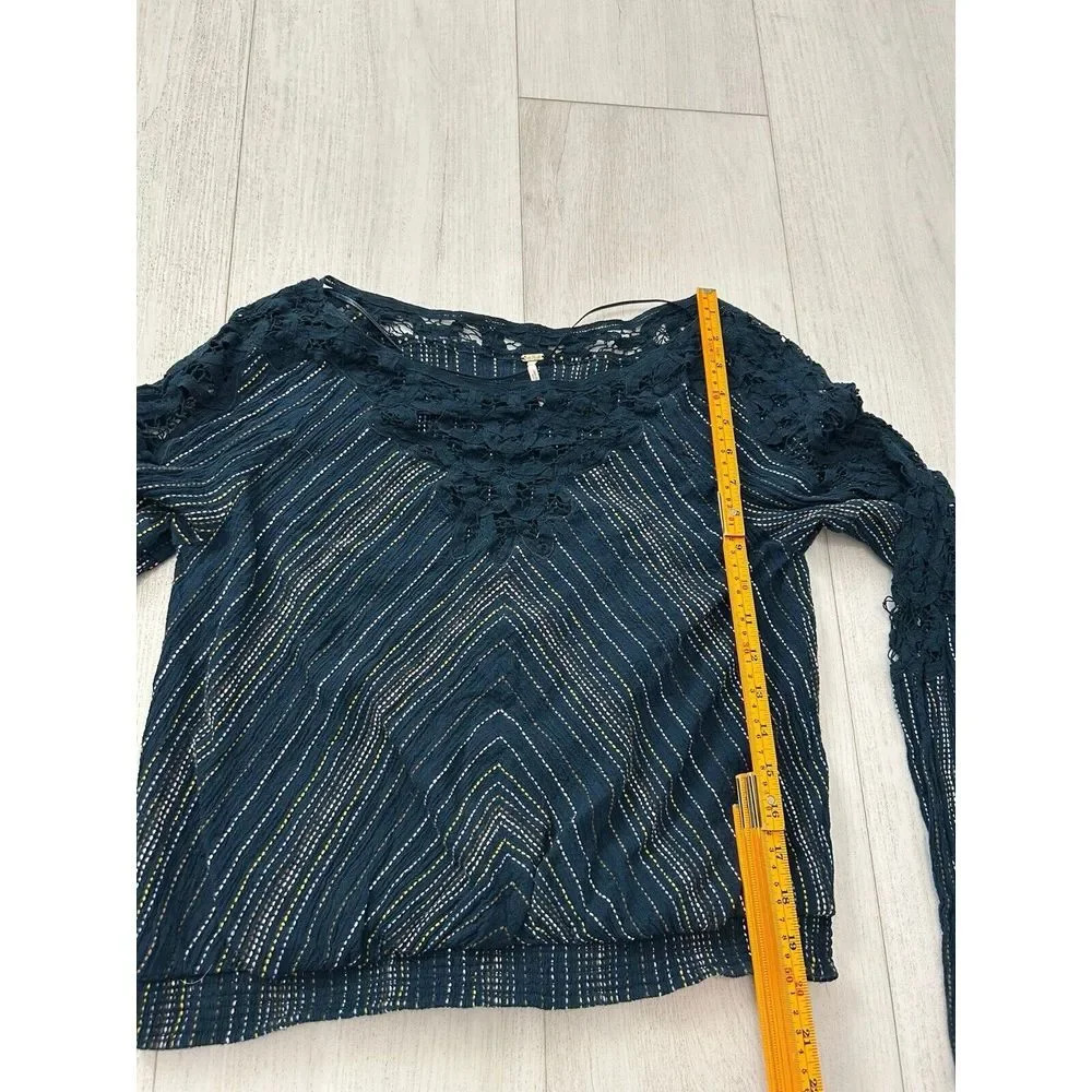 FREE PEOPLE Floating Memories Blouse Lace Panel Balloon Sleeves Size L Navy Blue